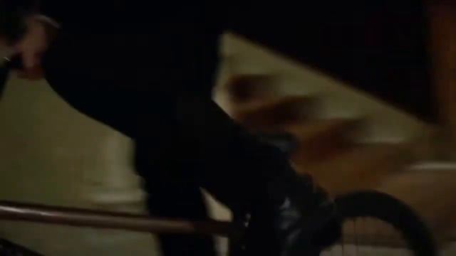 Carolina Herrera 212 VIP Rosé смотреть онлайн