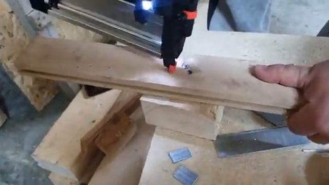 Акумуляторний степлер Dnipro-M DCN-200 ( тест гвоздей на 5см ) смотреть онлайн