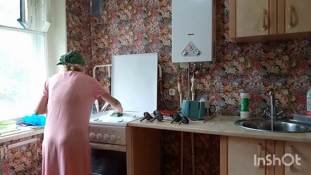 Первая часть. Вторая выйдет примерно в 22:00...))))) Во второй части будет разбор зала и коридора) смотреть онлайн