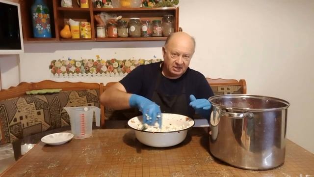 Варенокопченая колбаса 