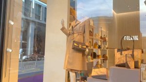 ITALIAN STREET FASHION 2024 🇮🇹MILAN GO SHOPPING 🛍️ SHOPPING WALK MILAN STREET STYLE INSPIRATION