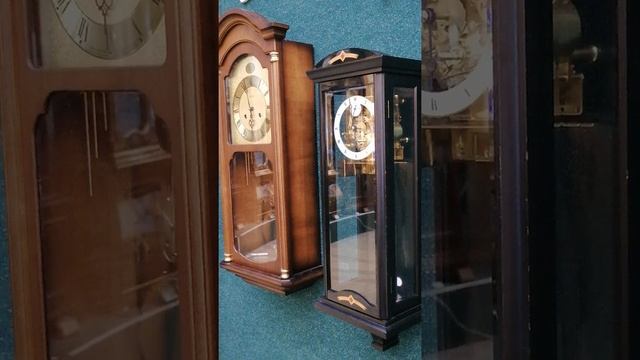 ДВОЕ НАСТЕННЫХ ЧАСОВ ПРОИЗВЕДЕННЫХ K.MOZER В ГЕРМАНИИ И ПРОДАННЫХ В РОССИИ ВНОВЬ У НАС ВСТРЕТИЛИСЬ смотреть онлайн