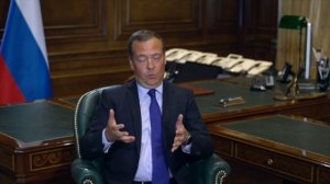 медведев рассуждает об Украине, ядерном конфликте и либеральной демократии