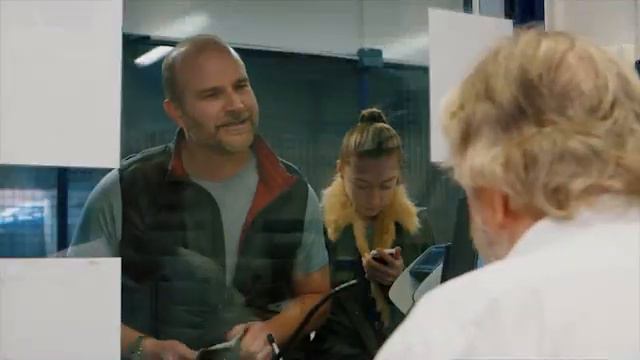 Go Getter 2 Unit 7.4 What time does it arrive? смотреть онлайн