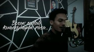 MENYIMPAN RASA REGGAE (Cover By Triash)