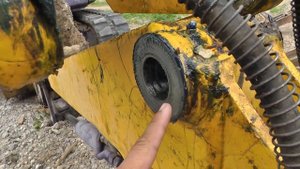 Техничка. Про замену втулок в узле стрела - рукоять и установка пыльников. Мини экскаватор.