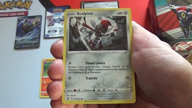 Ouverture de la Pokebox Pokemon Noctali V смотреть онлайн