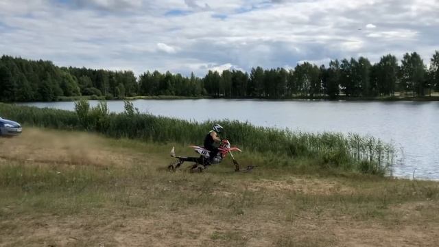 По воде на мотоцикле (snowbike).Impersled production. смотреть онлайн