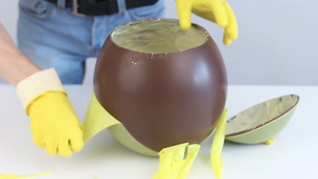 Огромный Kinder сюрприз смотреть онлайн