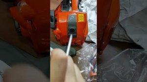 husqvarna t 540 xp распаковка, первый запуск, тест как пилит.