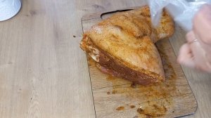 Свиная рулька с хрустящей корочкой в духовке