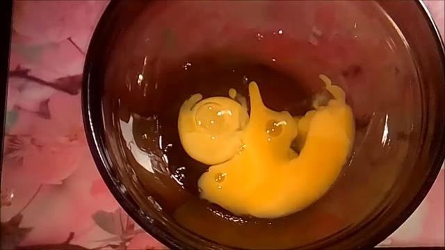 Омлет с гренками и жареным луком смотреть онлайн