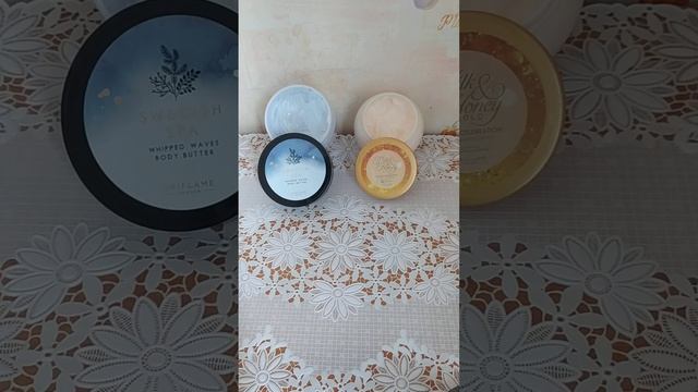 Живильне крем - масло для тiла Swedish Spa; Живильний крем для рук i тiла Milk & Honey Gold