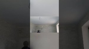 Покраска Потолок валиком         painting the ceiling with a roller #отделка #Москва