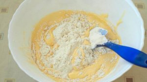 Бисквит с малиной