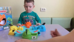 Голодные бегемотики Hasbro! SyPeR MakS открывает долгожданную игру! Бегемотики поедающие шары.