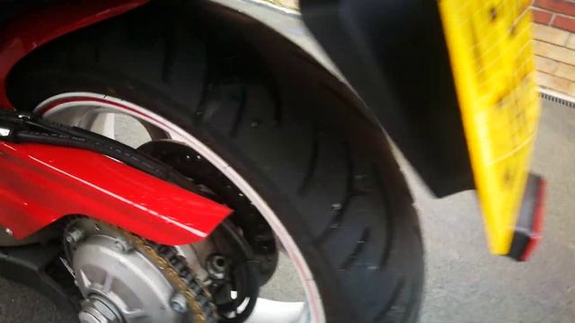 Honda vfr800 2002 vtech exhaust sound Baffles removed from the original exhaust sound amazing.