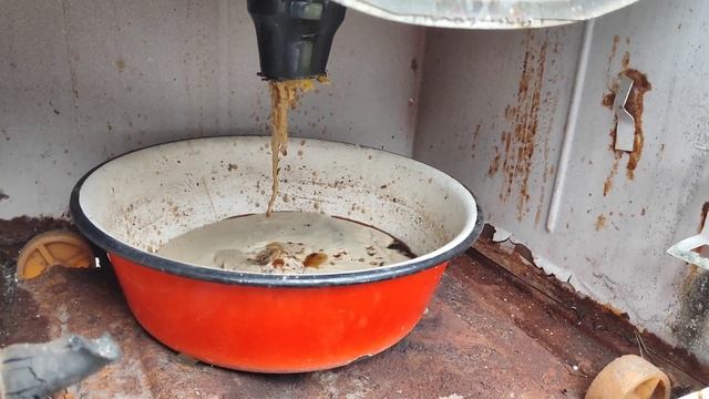 Паровая воскотопка из подручных средств. Дезинфекция рамок. Полный обзор