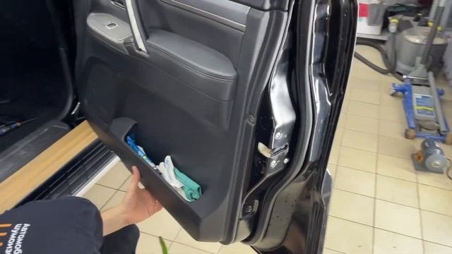 Mitsubishi Pajero 4 - инструкция по разборке дверей