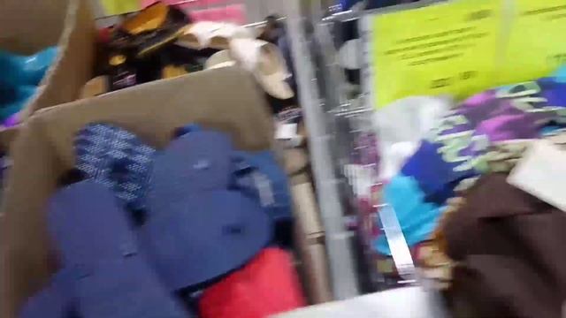 Светофор магазин не дорогих товаров. Что там интересного? смотреть онлайн