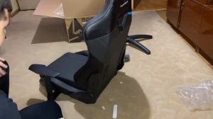 Обзор и сборка бюджетного игрового кресла ThunderX3 TC3