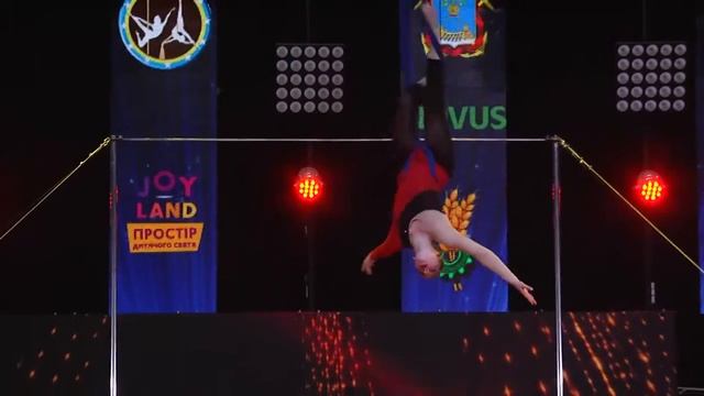 Корниенко Соня - воздушное танго смотреть онлайн