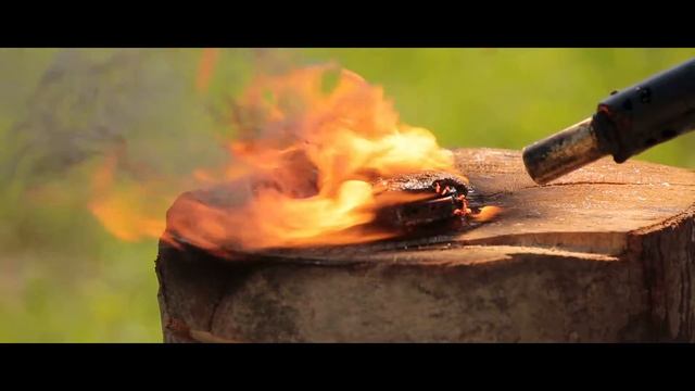 CRASH TEST NOKIA 3310 vs. GAS TORCH │Really Fire Resistant? смотреть онлайн