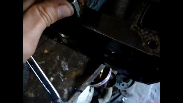 Как выкрутить обломаную шпильку или болт #45DriftSierra смотреть онлайн