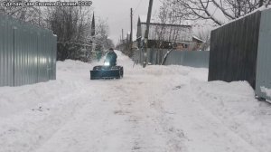 Уборка снега гусеничным вездеходом. Homemade tracked all-terrain vehicle.