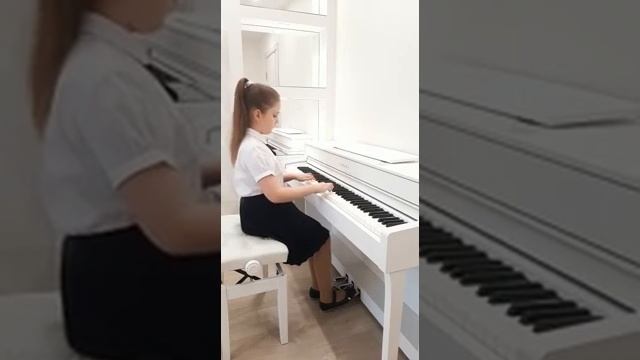 В. А. Моцарт "Венская сонатина" №2 A dur, 1 часть. смотреть онлайн