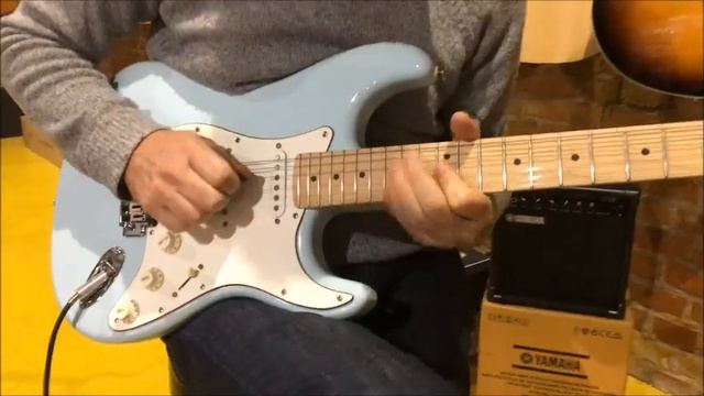 Squier Deluxe Strat Maple - Daphne Blue - Fernando - SP смотреть онлайн