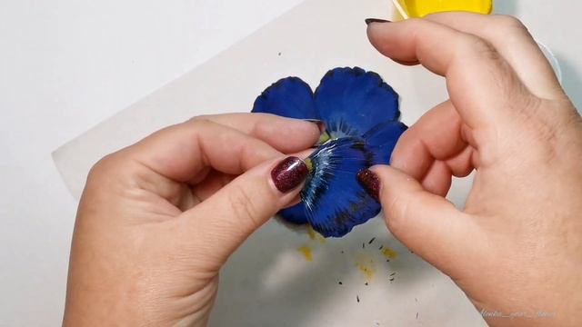 МК Анютины глазки из фоамирана. Украшение для волос. смотреть онлайн