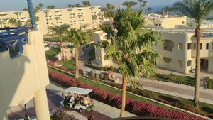 Вид из 2 корпуса отель Grand Oasis Resort 4 Шарм-Эль-Шейх