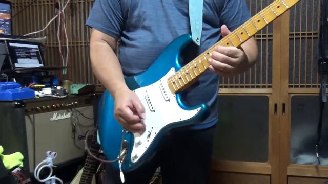 Fender Japan ST57-96/ Guyatone HDｍ5+Frying TeaPot 59PriAmp смотреть онлайн