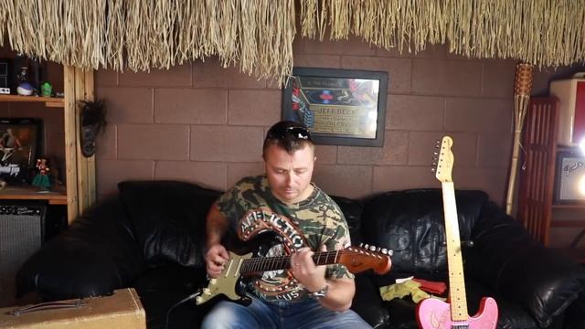 1961 Fender Stratocaster обзор. Из тайной комнаты!!! смотреть онлайн