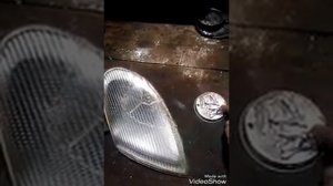 ...как быстро заклеить разбитый поворотник...