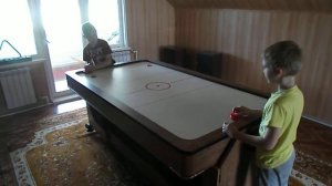 Игра аэрохоккей