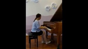 14) "Утро в лесу" О.  Геталова, исполняет Ульяна Щукина (фортепиано)
