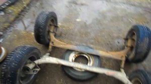 Прицеп на самоделку. Ось с колесами. #1