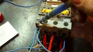 Электромагнитный пускатель самоподхват.mp4