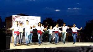 Греческий танец хасапико