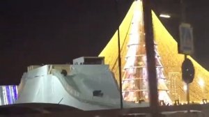 Строительство ледяной горки длиной в 150 метров . Казань . Чаша