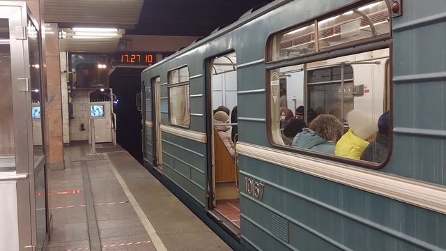 ПОСЛЕДНИЙ В МОСКВЕ Номерной с фарами 2-2-2 на станции Печатники смотреть онлайн