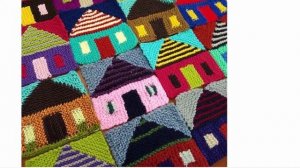 Плед с домиками спицами платочной вязкой