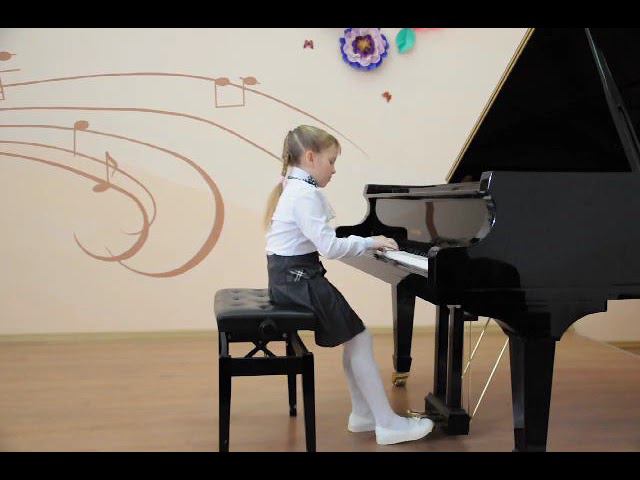 Колесникова Алина Л.Моцарт "Менуэт"; В.Косенко "Пионерская песня"  ДМШ Барабинского района