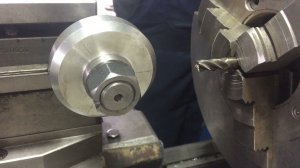 Телескопический штатив.Фрезеровка крестовины на токарном станке.