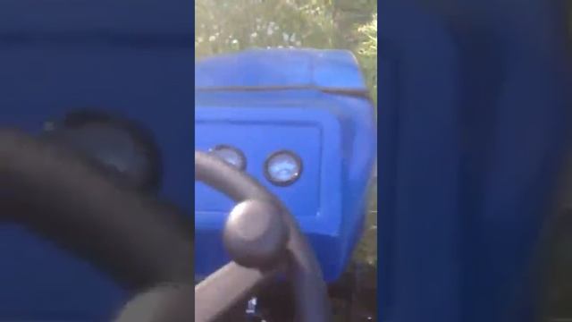 Кошение травы мини трактором Русич Т 12 смотреть онлайн