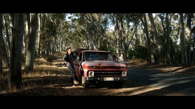 Renault Mégane "Catch me if you can" version Réal смотреть онлайн