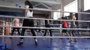 Женский  бокс  тренировка