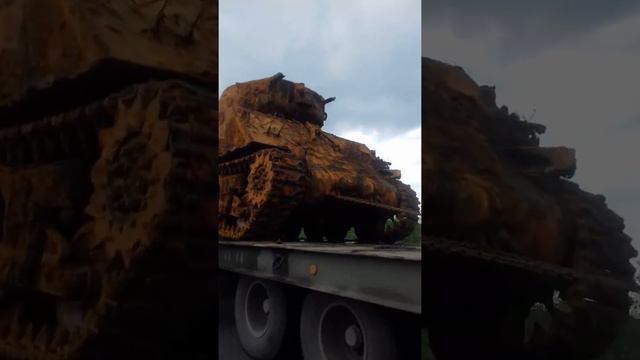 Шерманы поднятые со дна везут в Североморск смотреть онлайн